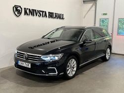 Svart Begagnad 2022 VW Passat Executive Kombi | 288 800 kr (Lite dyr)