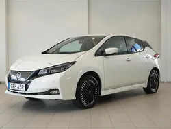 Vit Begagnad 2022 Nissan Leaf Tekna Halvkombi | 249 900 kr