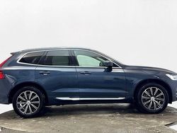 Mörkblå Begagnad 2019 Volvo XC60 Inscription SUV | 275 900 kr (Marknadspris)