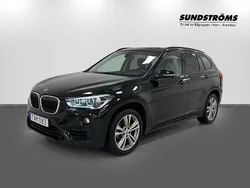 Svart Begagnad 2018 BMW X1 Sport Line SUV | 219 900 kr (Marknadspris)