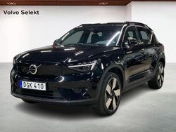 Svart Begagnad 2023 Volvo XC40 Plus SUV | 339 000 kr