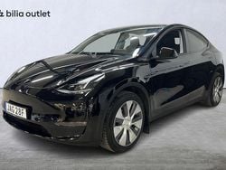 Svart Begagnad 2023 Tesla Model Y Long Range AWD SUV | 429 900 kr (Bra pris)