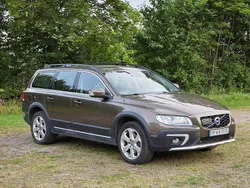 Brun Begagnad 2016 Volvo XC70 Standard SUV | 210 000 kr (Bra pris)