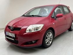 Röd Begagnad 2009 Toyota Auris | 48 000 kr (Bra pris)