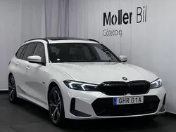 Vit Begagnad 2023 BMW 330e M Sport Kombi | 397 900 kr