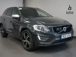 Grå Begagnad 2017 Volvo XC60 R-Design SUV | 289 900 kr (Bra pris)