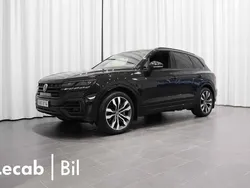 Svart Begagnad 2021 VW Touareg R SUV | 549 500 kr (Superpris)