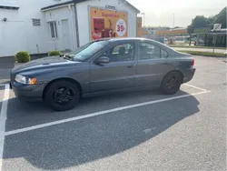 Grå Begagnad 2005 Volvo S60 Kinetic Sedan | 16 000 kr (Superpris)