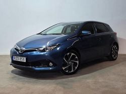 Blå Begagnad 2016 Toyota Auris Multidrive S Halvkombi | 159 900 kr (Marknadspris)