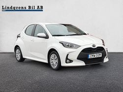 Vit Begagnad 2023 Mazda 2 Halvkombi | 194 900 kr (Marknadspris)