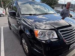 Svart Begagnad 2010 Chrysler Grand Voyager Minibuss | 79 990 kr (Marknadspris)