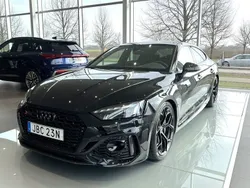 Svart (sebringschwarz kristallef) Ny 2025 Audi RS5 Sportback Performance Halvkombi | 1 526 400 kr