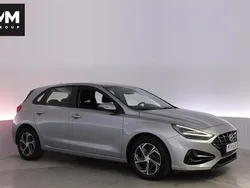 Grå Begagnad 2022 Hyundai i30 Advanced Halvkombi | 189 900 kr (Marknadspris)