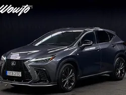 Grå Begagnad 2022 Lexus NX450h+ Sport Line SUV | 589 800 kr (Marknadspris)
