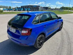 Blå Begagnad 2018 Skoda Rapid Halvkombi | 122 000 kr (Marknadspris)
