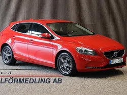 Röd Begagnad 2013 Volvo V40 Momentum Kombi | 134 900 kr (Marknadspris)