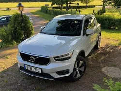Silver Begagnad 2020 Volvo XC40 SUV | 310 000 kr (Bra pris)