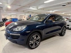 Mörkblå (blå) Begagnad 2013 Porsche Cayenne SUV | 139 900 kr