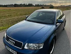 Blå Begagnad 2004 Audi A4 Comfort Sedan | 22 000 kr (Dyr)