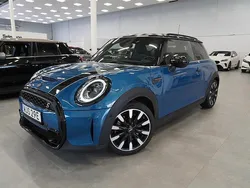 Blå Begagnad 2022 Mini Cooper Halvkombi | 309 500 kr (Lite dyr)