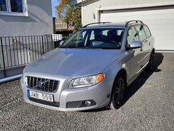 Grå Begagnad 2009 Volvo V70 Momentum Kombi | 43 000 kr (Superpris)
