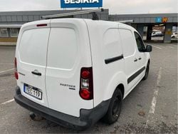 Vit Begagnad 2016 Peugeot Partner Van | 79 000 kr (Lite dyr)