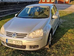 Silver Begagnad 2008 VW Golf Halvkombi | 24 000 kr (Superpris)