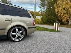 Brun Begagnad 2001 VW Passat Comfortline Kombi | 35 000 kr