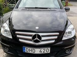 Svart Begagnad 2011 Mercedes B180 Minibuss | 62 000 kr (Marknadspris)