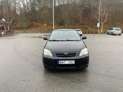 Begagnad 2005 Toyota Corolla Halvkombi | 39 500 kr (Marknadspris)