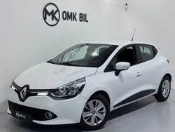 Vit Begagnad 2015 Renault Clio IV Halvkombi | 72 900 kr (Marknadspris)