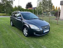 Grå Begagnad 2008 Kia Ceed Sportswagon 4 Kombi | 40 900 kr (Marknadspris)