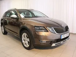 Mörkbrun Begagnad 2017 Skoda Octavia Kombi | 175 000 kr (Dyr)