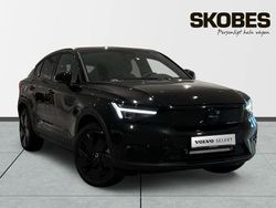 Svart Begagnad 2025 Volvo EC40 Performance SUV | 588 900 kr