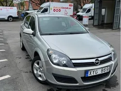 Grå Begagnad 2006 Opel Astra Halvkombi | 30 000 kr (Marknadspris)