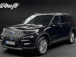 Svart (agate black metallic) Begagnad 2021 Ford Explorer Platinum SUV | 449 800 kr (Bra pris)