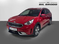 Röd Begagnad 2016 Kia Niro Advance SUV | 169 800 kr (Marknadspris)