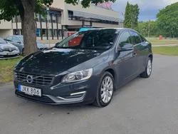Grå Begagnad 2014 Volvo S60 Momentum Sedan | 140 900 kr (Lite dyr)