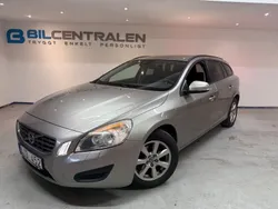 Ljusbrun Begagnad 2011 Volvo V60 Kinetic Kombi | 59 900 kr (Marknadspris)