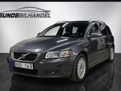 Grå Begagnad 2009 Volvo V50 Summum Kombi | 49 900 kr (Marknadspris)