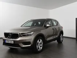 Grå Begagnad 2022 Volvo XC40 Momentum SUV | 309 800 kr (Bra pris)