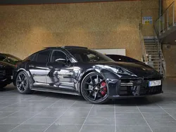 Svart Begagnad 2025 Porsche Panamera 4S Sedan | 1 735 390 kr (Dyr)