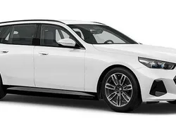 Vit Ny 2025 BMW 530e M Sport Kombi | 704 300 kr (Bra pris)