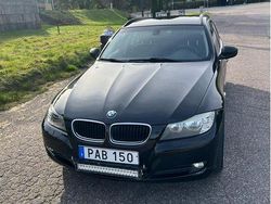 Svart Begagnad 2011 BMW 320 Comfort Edition Kombi | 68 000 kr (Marknadspris)