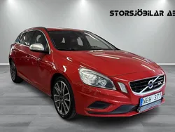 Röd Begagnad 2012 Volvo V60 R-Design Kombi | 109 000 kr (Lite dyr)