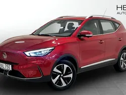 Röd (red) Begagnad 2022 MG ZS Luxury Sedan | 244 900 kr (Bra pris)
