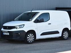 Vit Begagnad 2019 Peugeot Partner Minibuss | 125 900 kr (Bra pris)