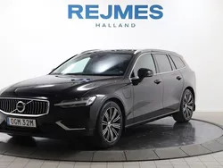 Svart Begagnad 2021 Volvo V60 Inscription Kombi | 269 500 kr (Marknadspris)