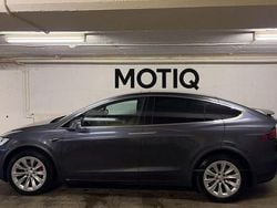 Grå Begagnad 2019 Tesla Model X Performance SUV | 459 900 kr (Marknadspris)