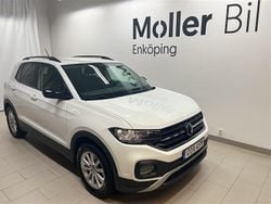 Pure white Begagnad 2023 VW T-Cross Design SUV | 194 800 kr (Marknadspris)